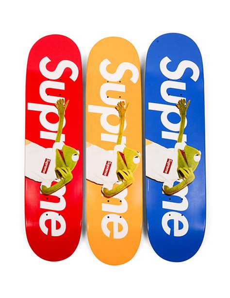 complete supreme skateboard.